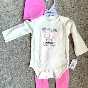 Vitamin baby outfit 9months NWT